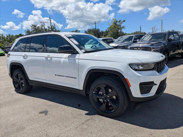 2025 Jeep Grand Cherokee GRAND CHEROKEE ALTITUDE 4X4