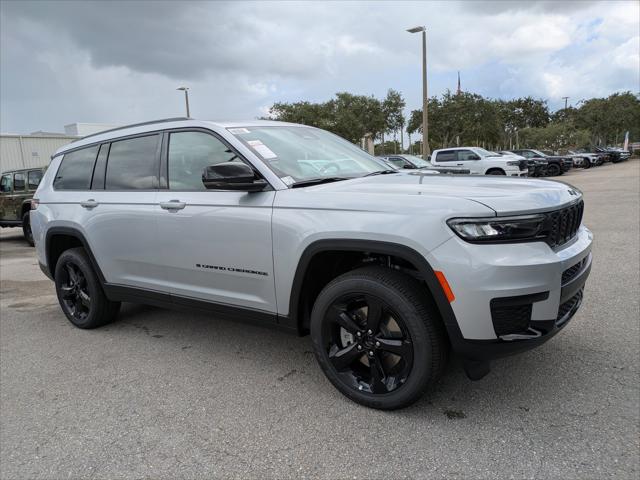 2025 Jeep Grand Cherokee GRAND CHEROKEE L ALTITUDE 4X4