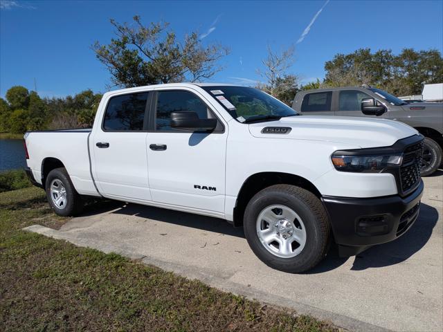 2026 RAM Ram 1500 RAM 1500 TRADESMAN CREW CAB 4X2 64 BOX