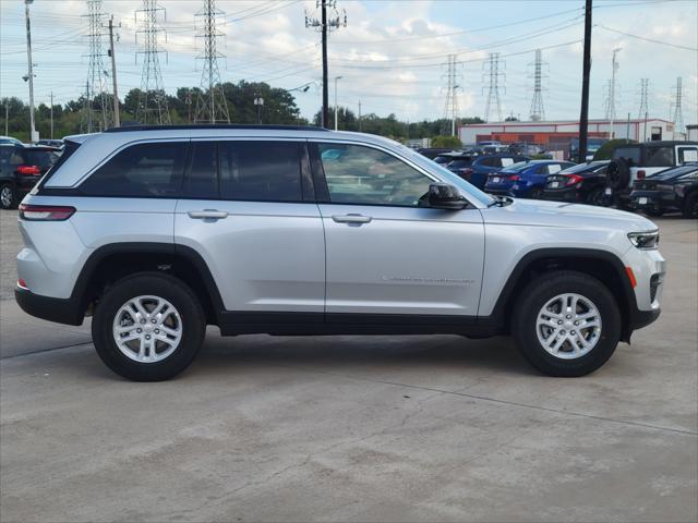 2025 Jeep Grand Cherokee GRAND CHEROKEE LAREDO 4X2