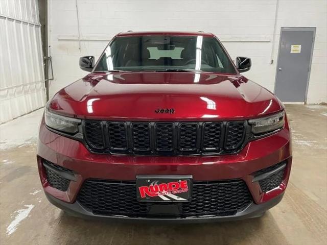 2025 Jeep Grand Cherokee GRAND CHEROKEE ALTITUDE 4X4 2025 Jeep Grand Cherokee GRAND CHEROKEE ALTITUDE 4X4