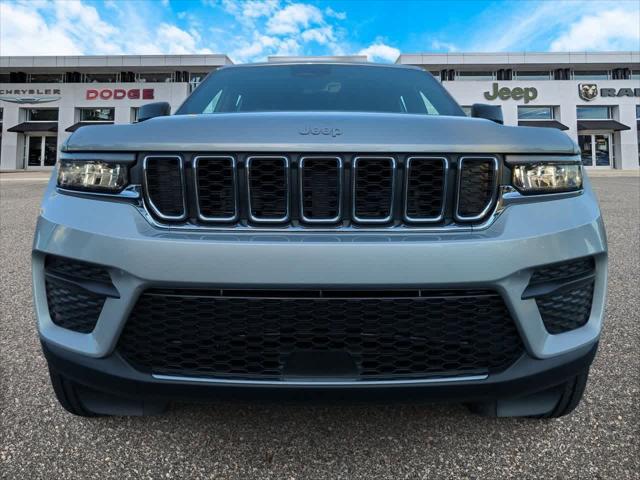 2025 Jeep Grand Cherokee GRAND CHEROKEE LAREDO 4X4 2025 Jeep Grand Cherokee GRAND CHEROKEE LAREDO 4X4