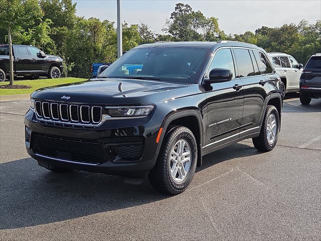2025 Jeep Grand Cherokee GRAND CHEROKEE LAREDO 4X4