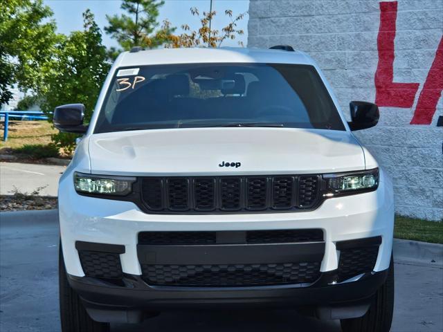2025 Jeep Grand Cherokee GRAND CHEROKEE L ALTITUDE 4X4