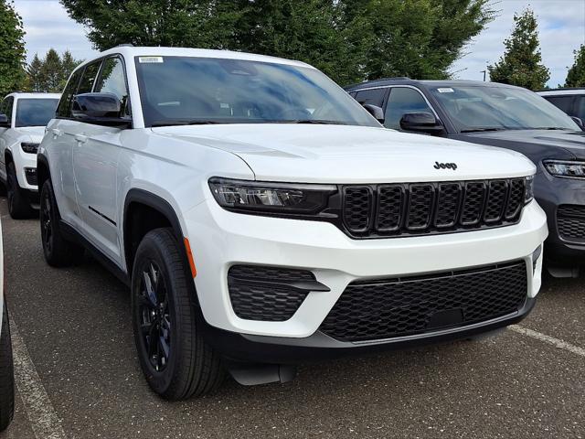 2025 Jeep Grand Cherokee GRAND CHEROKEE ALTITUDE 4X4