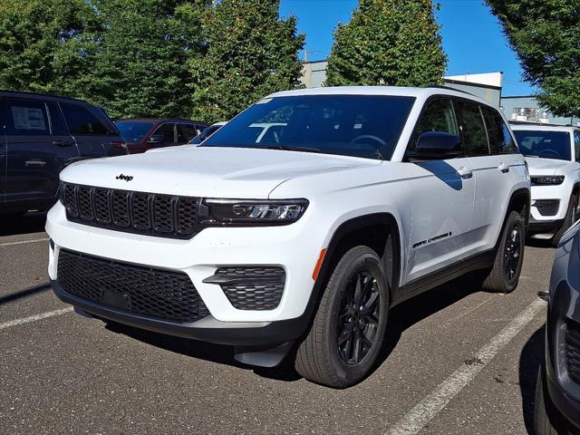 2025 Jeep Grand Cherokee GRAND CHEROKEE ALTITUDE 4X4