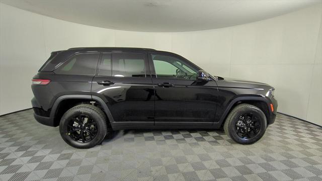 2025 Jeep Grand Cherokee GRAND CHEROKEE ALTITUDE 4X4