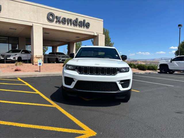 2025 Jeep Grand Cherokee GRAND CHEROKEE LAREDO 4X4 2025 Jeep Grand Cherokee GRAND CHEROKEE LAREDO 4X4