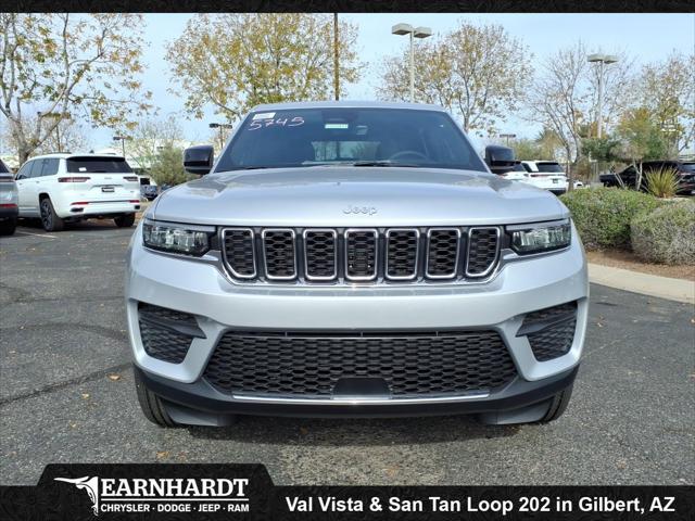 2025 Jeep Grand Cherokee GRAND CHEROKEE LAREDO 4X2 2025 Jeep Grand Cherokee GRAND CHEROKEE LAREDO 4X2