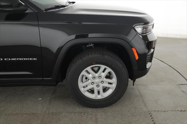 2025 Jeep Grand Cherokee GRAND CHEROKEE LAREDO 4X2