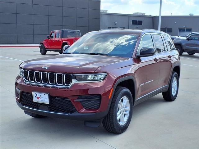 2025 Jeep Grand Cherokee GRAND CHEROKEE LAREDO 4X4