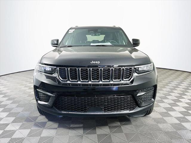 2025 Jeep Grand Cherokee GRAND CHEROKEE LAREDO 4X4