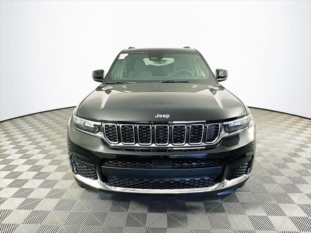 2025 Jeep Grand Cherokee GRAND CHEROKEE L LAREDO 4X4