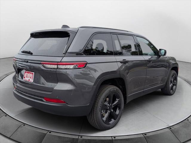 2025 Jeep Grand Cherokee GRAND CHEROKEE ALTITUDE 4X4