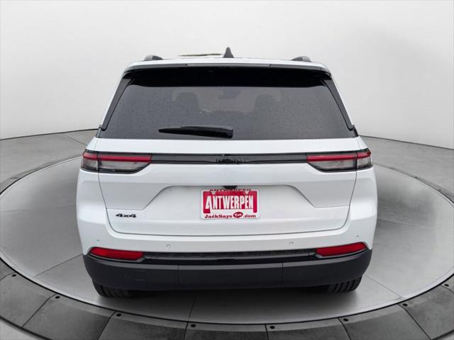 2025 Jeep Grand Cherokee GRAND CHEROKEE ALTITUDE 4X4