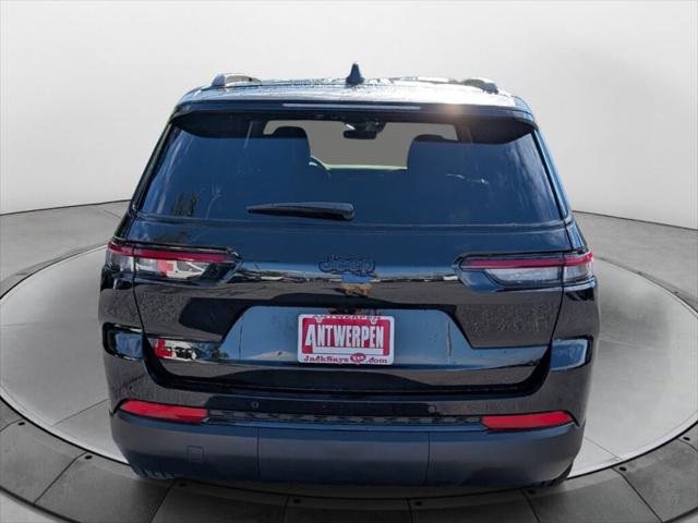2025 Jeep Grand Cherokee GRAND CHEROKEE L ALTITUDE 4X4