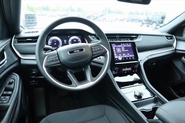 2025 Jeep Grand Cherokee GRAND CHEROKEE LAREDO 4X2 2025 Jeep Grand Cherokee GRAND CHEROKEE LAREDO 4X2