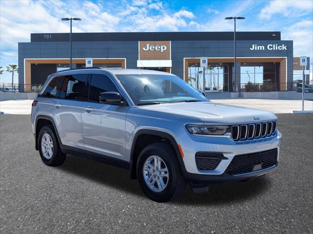 2025 Jeep Grand Cherokee GRAND CHEROKEE LAREDO 4X4
