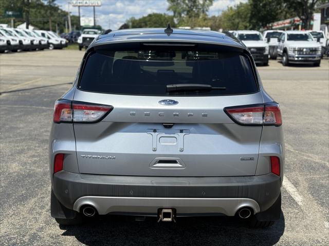 2022 Ford Escape Titanium Hybrid