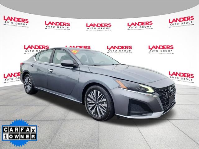 2023 Nissan Altima SV FWD