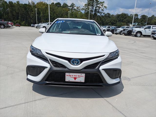 2024 Toyota Camry Hybrid SE