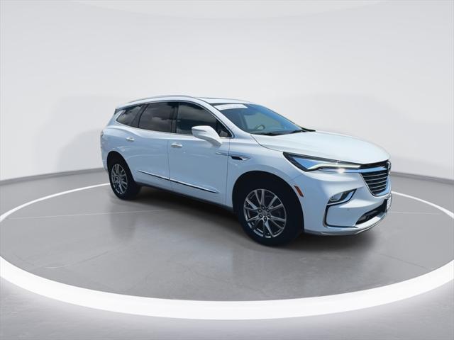 2023 Buick Enclave Essence AWD