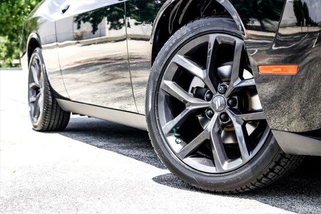 2022 Dodge Challenger SXT