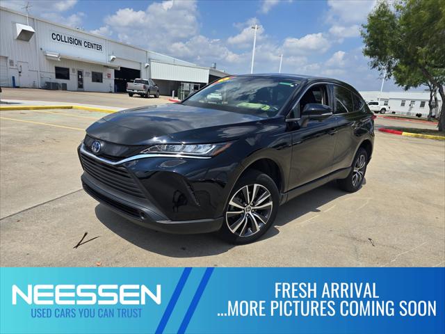 2022 Toyota Venza LE