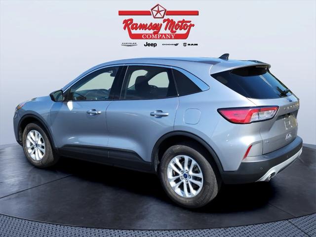 2022 Ford Escape SE Hybrid