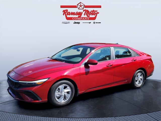 2024 Hyundai Elantra SE