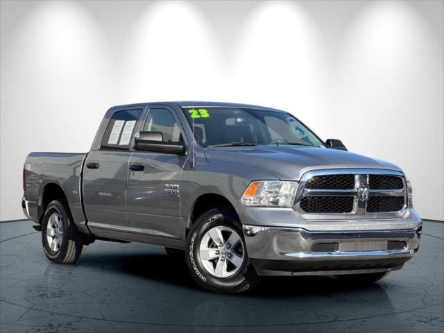 2023 RAM 1500 Classic SLT Crew Cab 4x4 57 Box