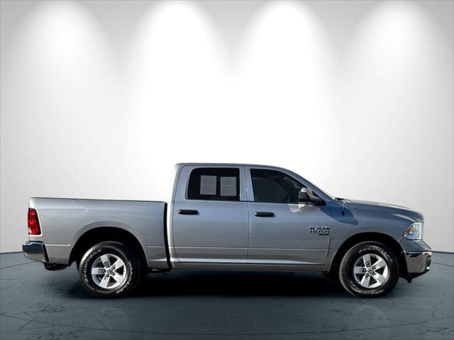 2023 RAM 1500 Classic SLT Crew Cab 4x4 57 Box