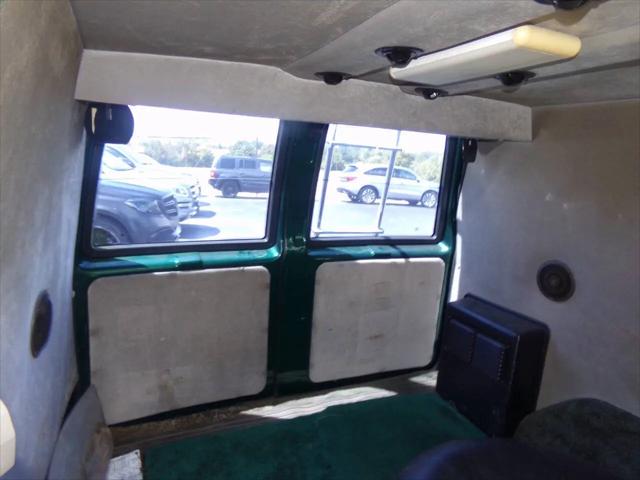 1998 Chevrolet Astro Base