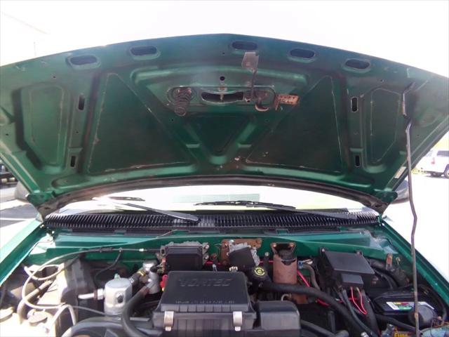 1998 Chevrolet Astro Base