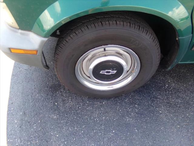 1998 Chevrolet Astro Base
