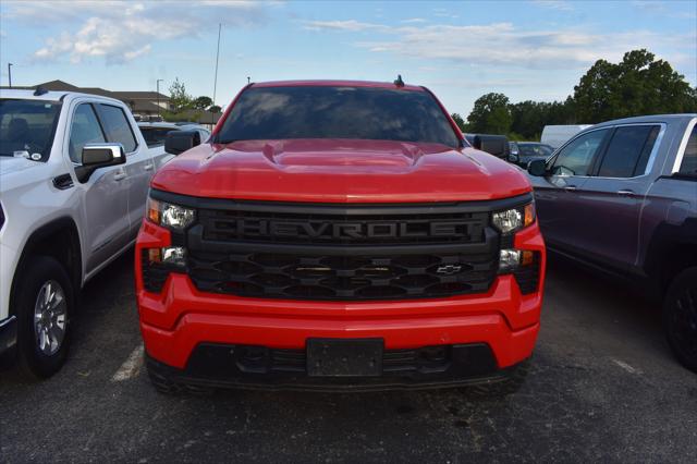 2023 Chevrolet Silverado 1500 4WD Crew Cab Short Bed Custom