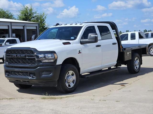 2023 RAM 2500 Tradesman Crew Cab 4x4 8 Box