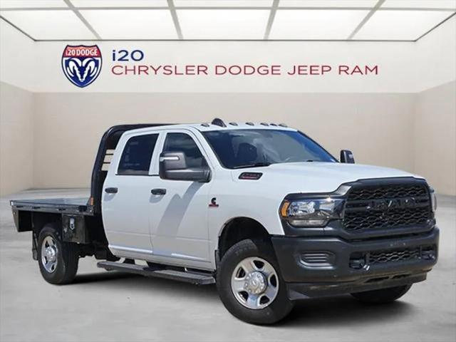 2023 RAM 2500 Tradesman Crew Cab 4x4 8 Box