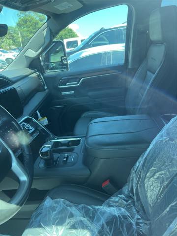 2024 GMC Sierra 1500 4WD Crew Cab Short Box Denali