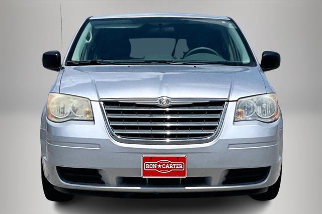 2010 Chrysler Town and Country LX