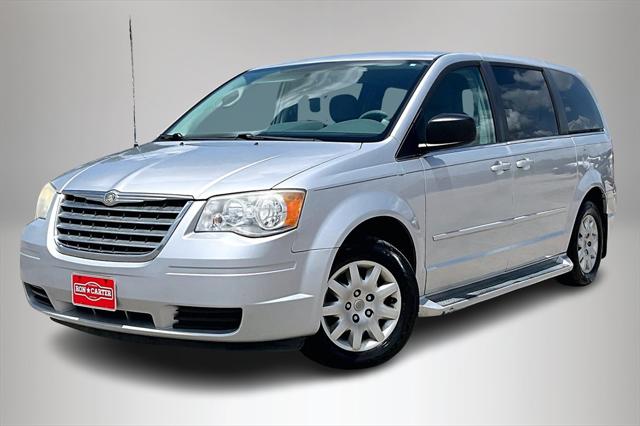 2010 Chrysler Town and Country LX