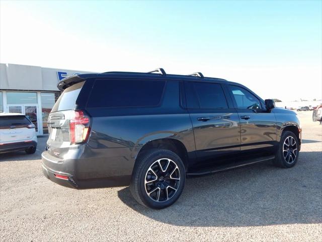 2022 Chevrolet Suburban 4WD RST