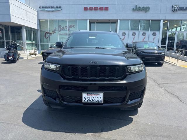 2022 Jeep Grand Cherokee L Altitude 4x4 2022 Jeep Grand Cherokee L Altitude 4x4