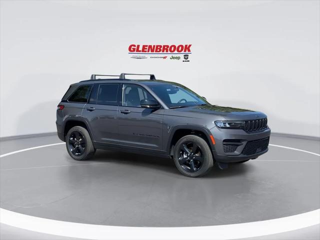 2022 Jeep Grand Cherokee Altitude 4x4 2022 Jeep Grand Cherokee Altitude 4x4