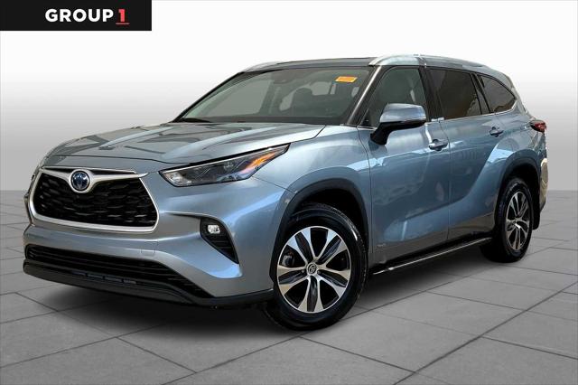 2022 Toyota Highlander Hybrid XLE