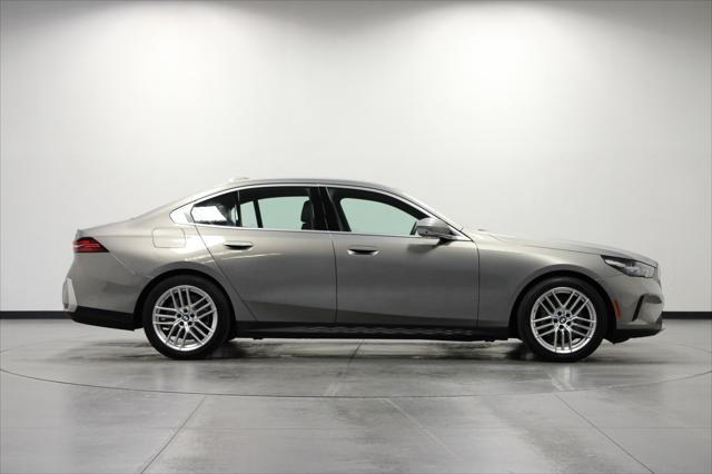 2024 BMW 530i xDrive 2024 BMW 530i xDrive