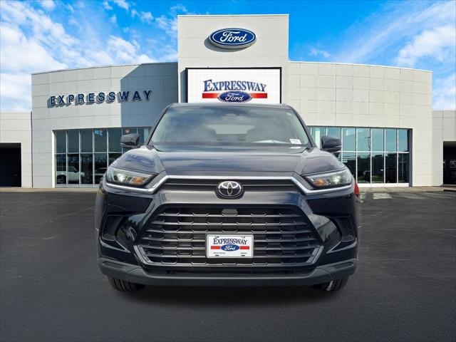 2024 Toyota Grand Highlander XLE 2024 Toyota Grand Highlander XLE