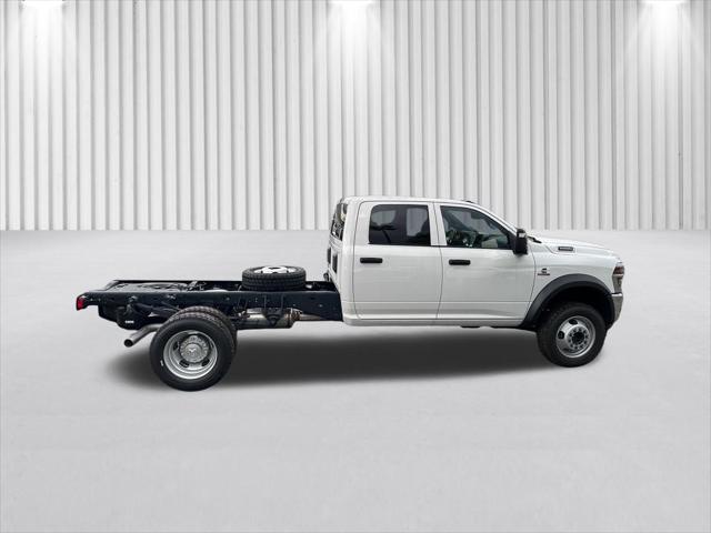 2026 RAM Ram 5500 Chassis Cab RAM 5500 TRADESMAN CHASSIS CREW CAB 4X4 60 CA