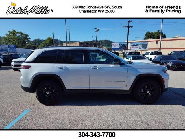 2022 Jeep Grand Cherokee Limited 4x4 2022 Jeep Grand Cherokee Limited 4x4