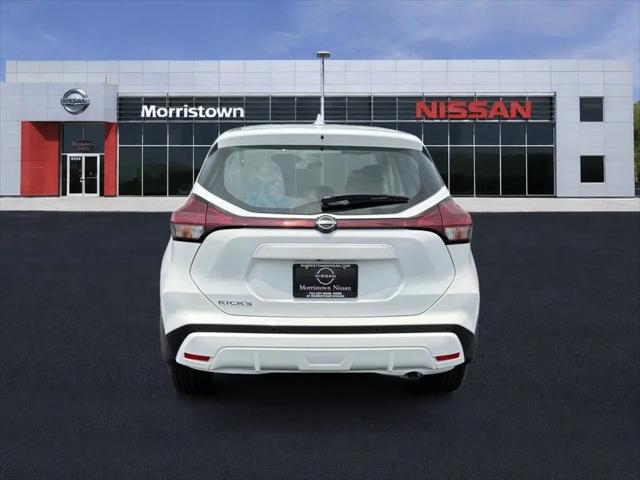 2025 Nissan Kicks S